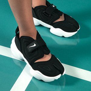 Nike Black Aqua Rift